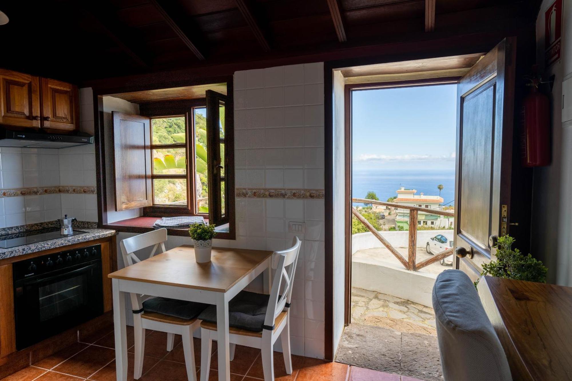 Las Casitas Del Bebedero - Yoga & Ecoturismo Икод-де-лос-Винос Экстерьер фото